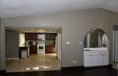 Plano House | 🏡 Comfortable 3BR House in Plano 2 Baths 2-Car Garage Great Location!