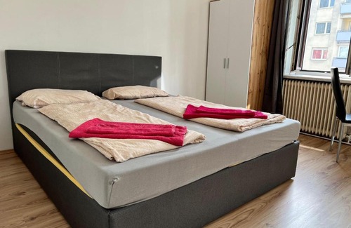 Erdberg Apartment | Comfortable 4BR Shared Apt Perfect for Groups & Friends