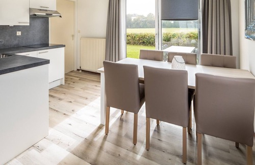 Scharendijke Cottage | Comfortable 6-person bungalow