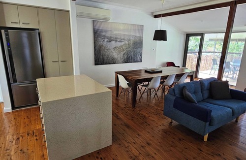 South West Rocks House | Comfortable air conditioned, pet friendly holiday home with large open.