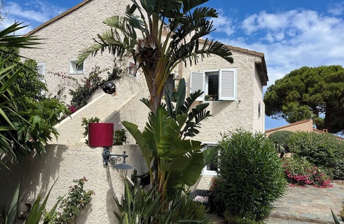 Marine de Saint Ambroggio Apartment | Comfortable air-conditioned apartment 80m from Sant Ambroggio beach