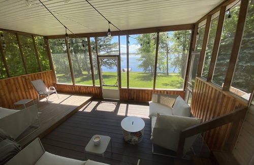 Lac du Bonnet House | Comfortable and Convenient 5 Bedroom Lake House