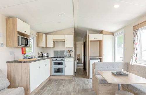Hewas Water House | Comfortable and spacious caravan with one double and one twin.