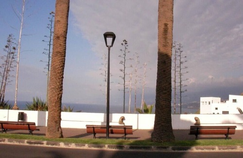 Las Aguas Apartment | Comfortable apartment with garden in fishing village far away from mass tourism