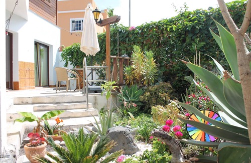 Las Aguas Apartment | Comfortable apartment with garden in fishing village far away from mass tourism