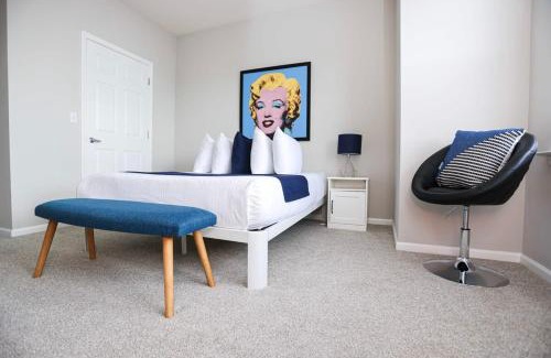 Woburn Apartment | Comfortable Apartment with Pool Gym & other Amenities #3304