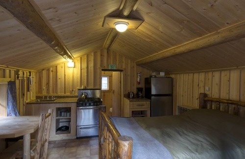 Cooke City-Silver Gate Cabin | Comfortable Cabin next to Yellowstone National Park