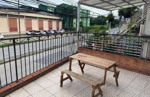 Cali Apartment | Comfortable central apartment