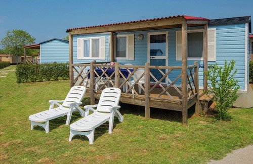 Karigador Ski Chalet | Comfortable chalet with a porch and furniture, 8km from Umag