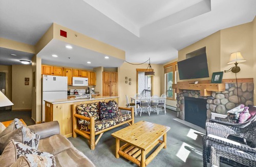 Copper Mountain Village Condo | Comfortable Condo in Prime Location with Hot Tub, Short Walk to Lifts - X414