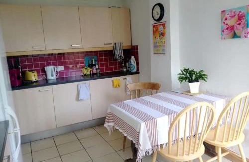 Branksome House | Comfortable, cosy room near town