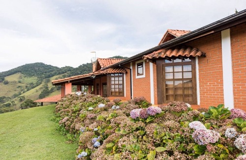 Goncalves House | Comfortable country house in the mountains - spacious and modern