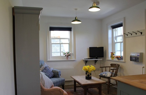 Grampound Apartment | Comfortable, detached, convenient barn conversion set in 4 acres of gardens