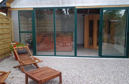Campeaux Cottage | comfortable cottage in the calm of Calvados with heated pool