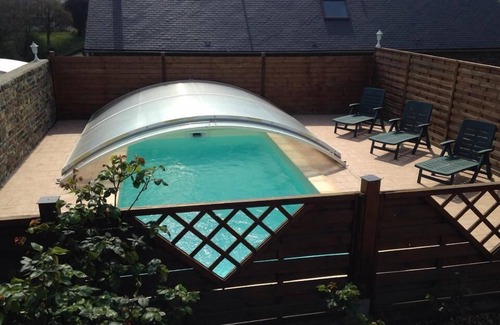 Campeaux Cottage | comfortable cottage in the calm of Calvados with heated pool