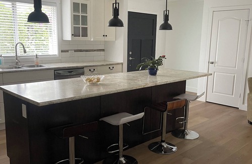 Aldergrove House | Comfortable house