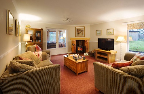 Newtonmore House | Comfortable Highland Lodge, just 20 minutes from Aviemore
