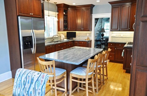 Belmar House | Comfortable Home 3 blocks from the beach at the Jersey Shore (Belmar, North end)