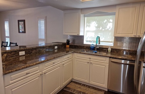 Riverview Estates House | Comfortable home, heated salt-cell pool with child-safety, 10 min from the beach