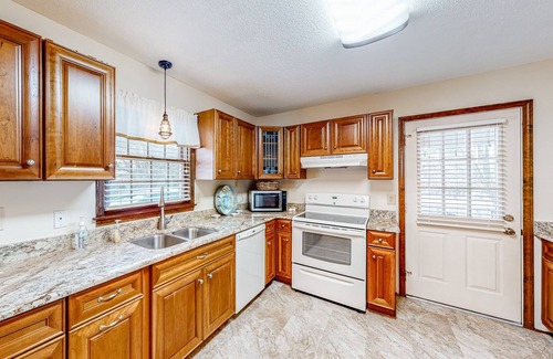 Newport House | Comfortable home near beach with enclosed porch, washer/dryer, & central AC