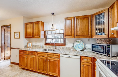 Newport House | Comfortable home near beach with enclosed porch, washer/dryer, & central AC