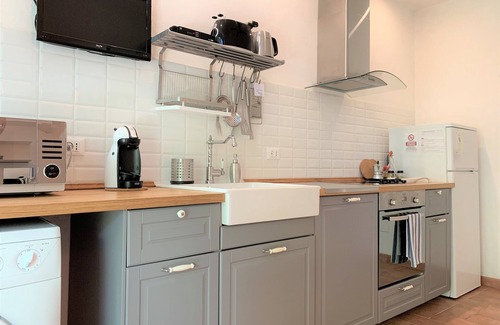 Siena Apartment | Comfortable Mini Apt with Garden -2km from Centre - Out of ZTL - Free Parking