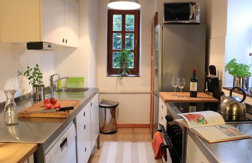 Gudensberg Apartment | Comfortable & modern Staying in the half timbered ambience of the Old Parish Gudensberg