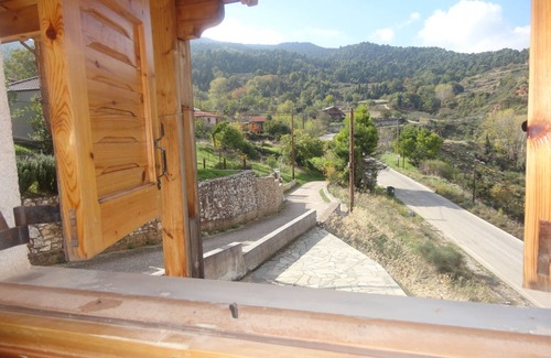 Kernitsa House | Comfortable mountain house near Punta beach, located 174 km from Athens airport