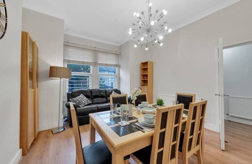 Springfield Apartment | Comfortable Oasis: Relaxing 1BR in Good Location