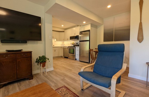 Cowichan Bay House | Comfortable one bedroom by the ocean