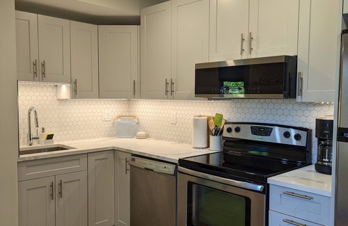 Cowichan Bay House | Comfortable one bedroom by the ocean