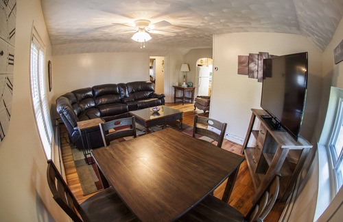 Oneida Apartment | Comfortable place to work, Priced per-person rate