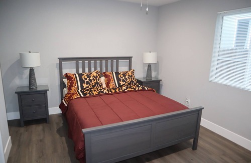 Los Angeles House | Comfortable Private Master Room/Private Bathroom