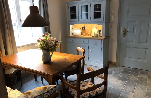 Bad Wilhelmshoehe Apartment | Comfortable, quiet, central: boutique apartment near a mountain park and ICE train station