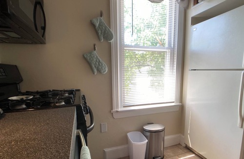 Fredericksburg Apartment | Comfortable & Quiet Historic Apartment with Work Space