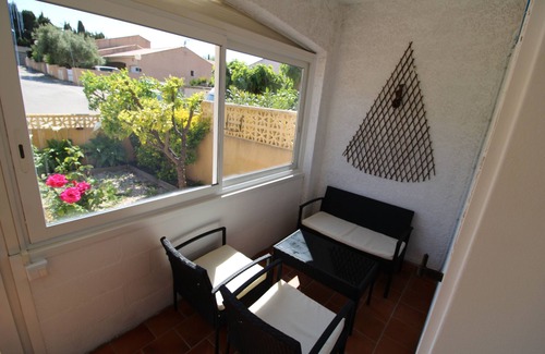 Sigean Villa | Comfortable single-storey villa with garage, parking, veranda terrace.