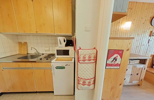 Le Grand-Bornand Apartment | Comfortable studio with balcony near the slopes