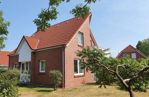 Ditzum Apartment | Comfortable vacation apartment at the Ditzumer Sieltief, 45019 - Comfortable