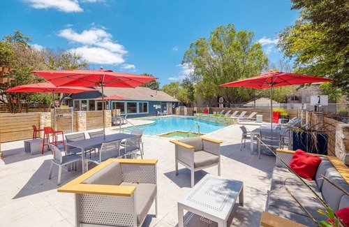 Milwood Apartment | Comfy 2BD Apt + King Bed - Cedar Park/North Austin