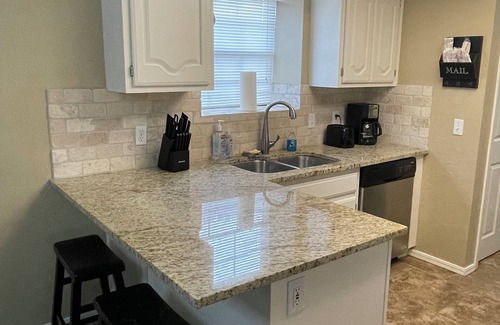 South Tulsa House | Comfy 3-bedroom house in South Tulsa near Cedar Ridge & Bixby