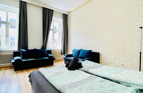 Leopoldstadt Apartment | Comfy 3BR Apt In Prime Location