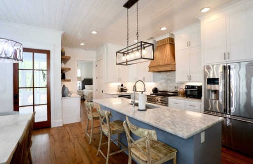 Oxford House | Comfy 4BR Haven in Oxford | Game Weekend Stay