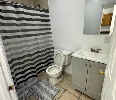 Passaic Apartment | Comfy Family Home -Adjacent To NYC: 15 Guests