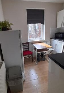 Boleyn House | Comfy Fenia Stay
