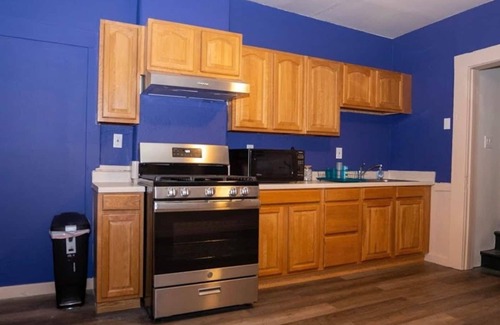 Prescott Apartment | Comfy Oakland Apartment 15 min from San Francisco