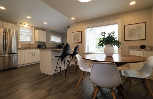 Near East Columbus House | Comfy Oasis 2b/2b Private Home