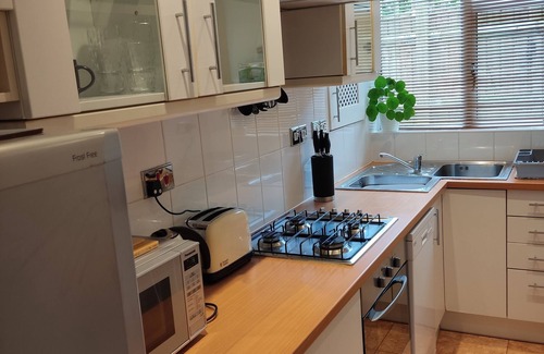 Hornsey Apartment | Comfy one-bed by Alexandra Park