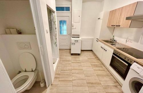 Donaustadt Apartment | Comfy & Quiet Apartment with Free Wi-Fi