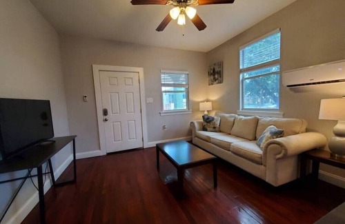 Holy Cross District Apartment | Comfy St Claude 2 Bedroom