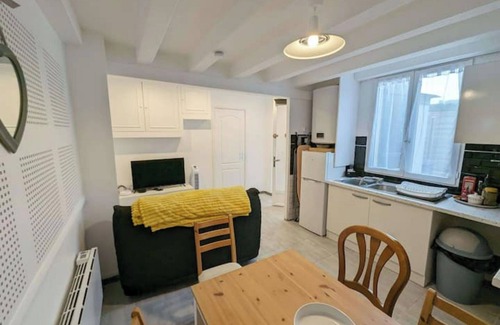 Maisons-Alfort Apartment | Comme une Petite Maison, au Calme et Proche Métro
